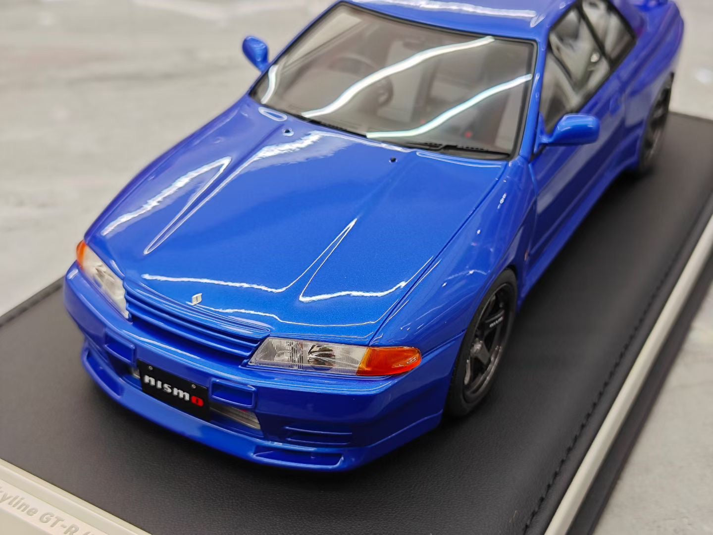MotorHelix Nissan Skyline R32 GT-R 1/18