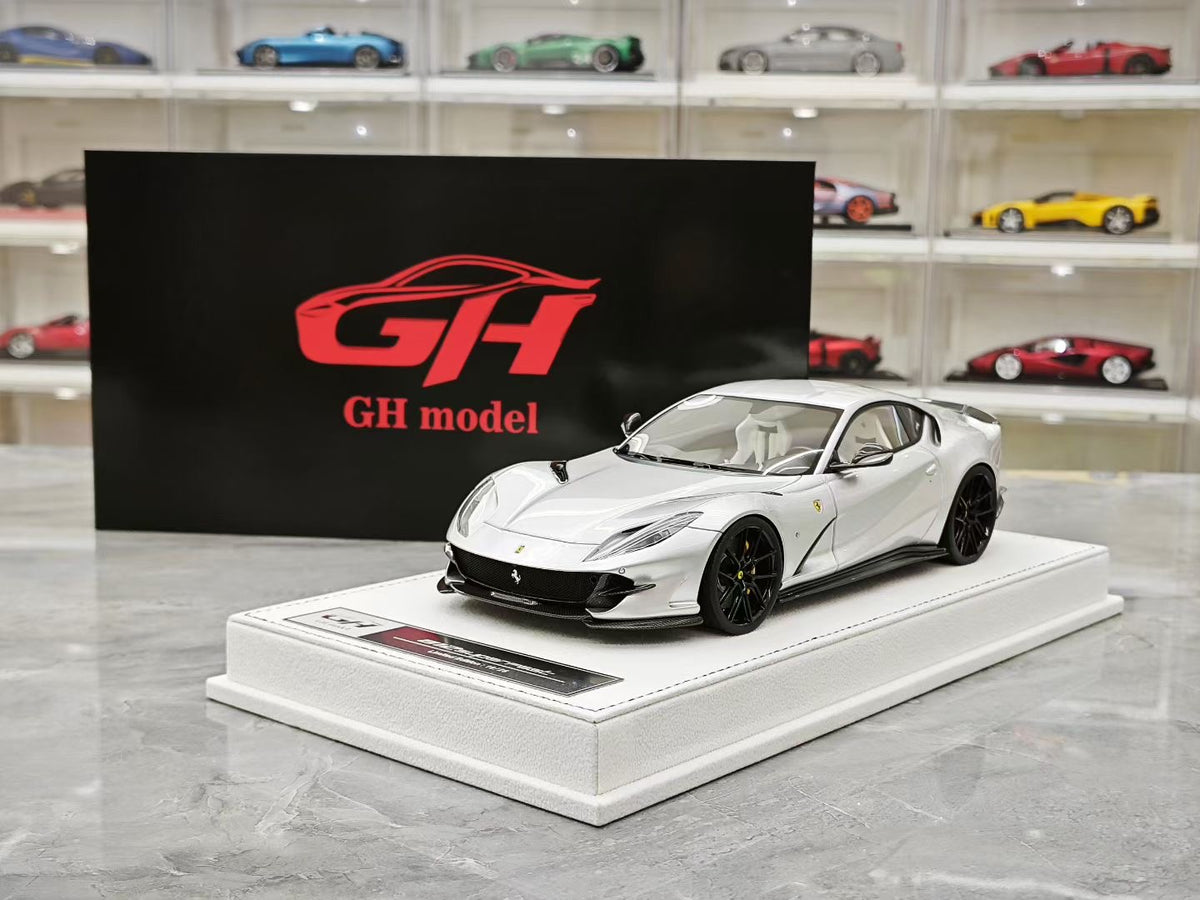 GH Models 812 Superfast 1/18