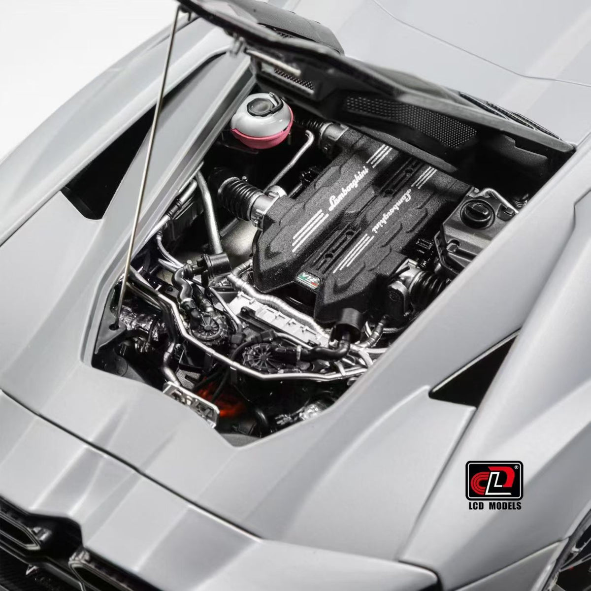 LCD Lamborghini Revuelto 1/18