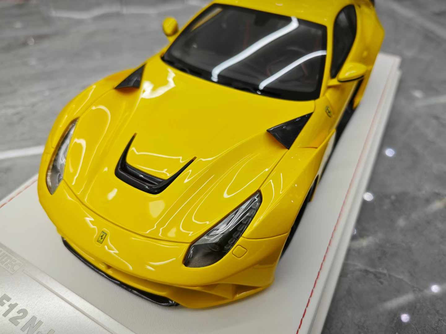 TE Models F12 Novitec 1/18