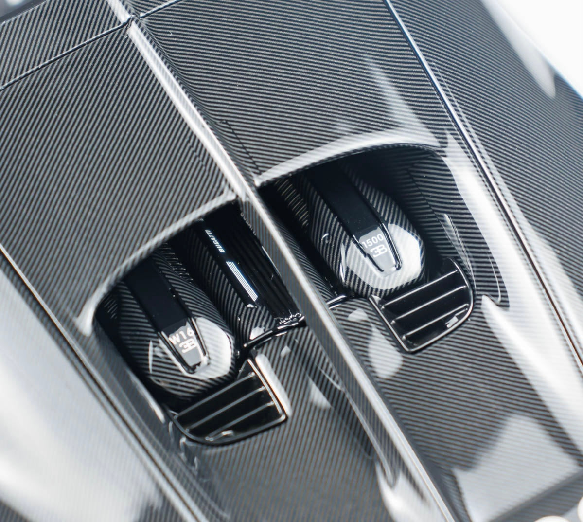 CLEARANCE! Henson & Heaven (HH Models) Chiron Pur Sport 1/18