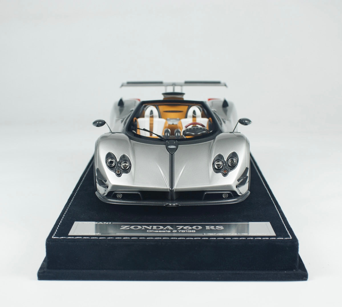 CLEARANCE! Henson & Heaven (HH Models) Pagani Zonda Roadster 1/18