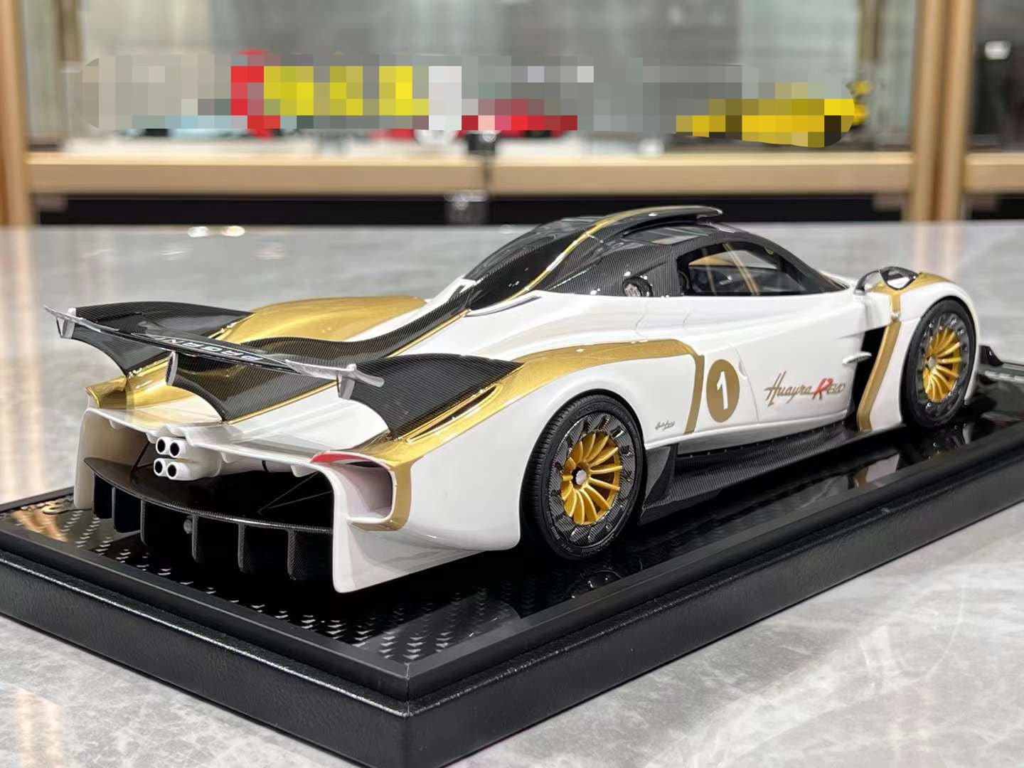 VIP Models Huayra R Evo 1/18