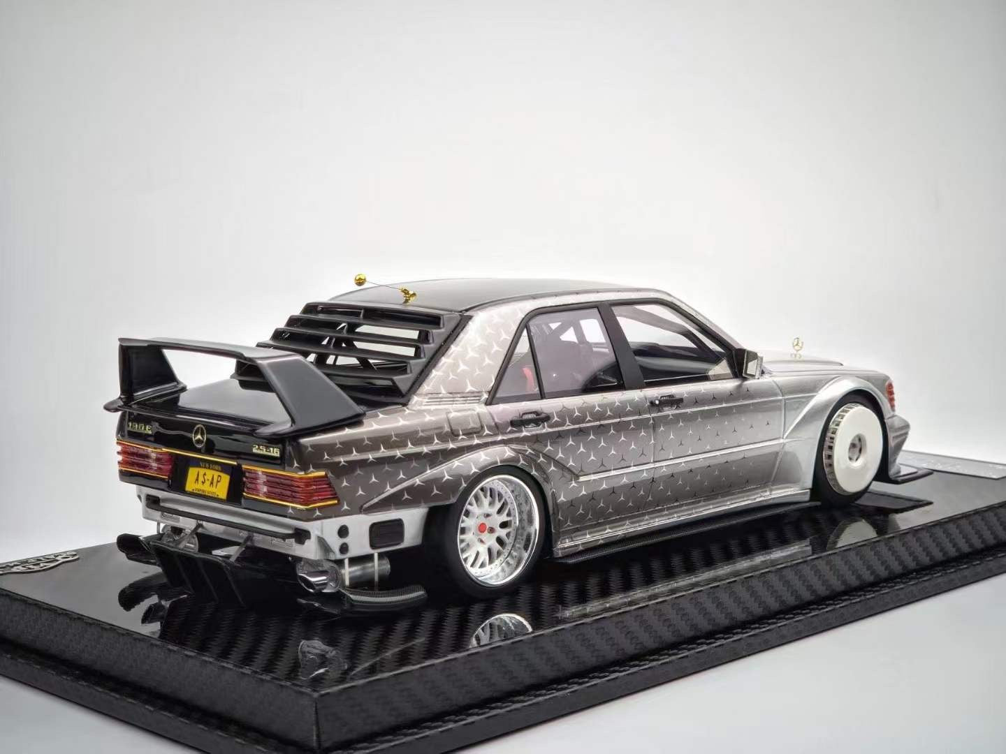 VIP Models Mercedes 190E 1/18