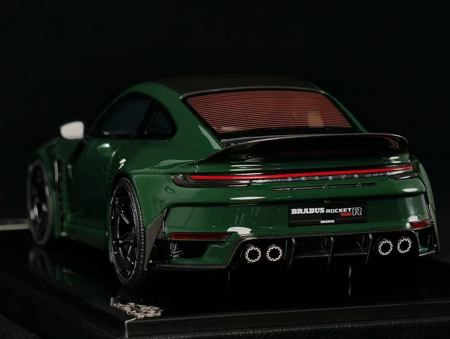 (Pre-Order) VIP Models Brabus Rocket 900R 1/18