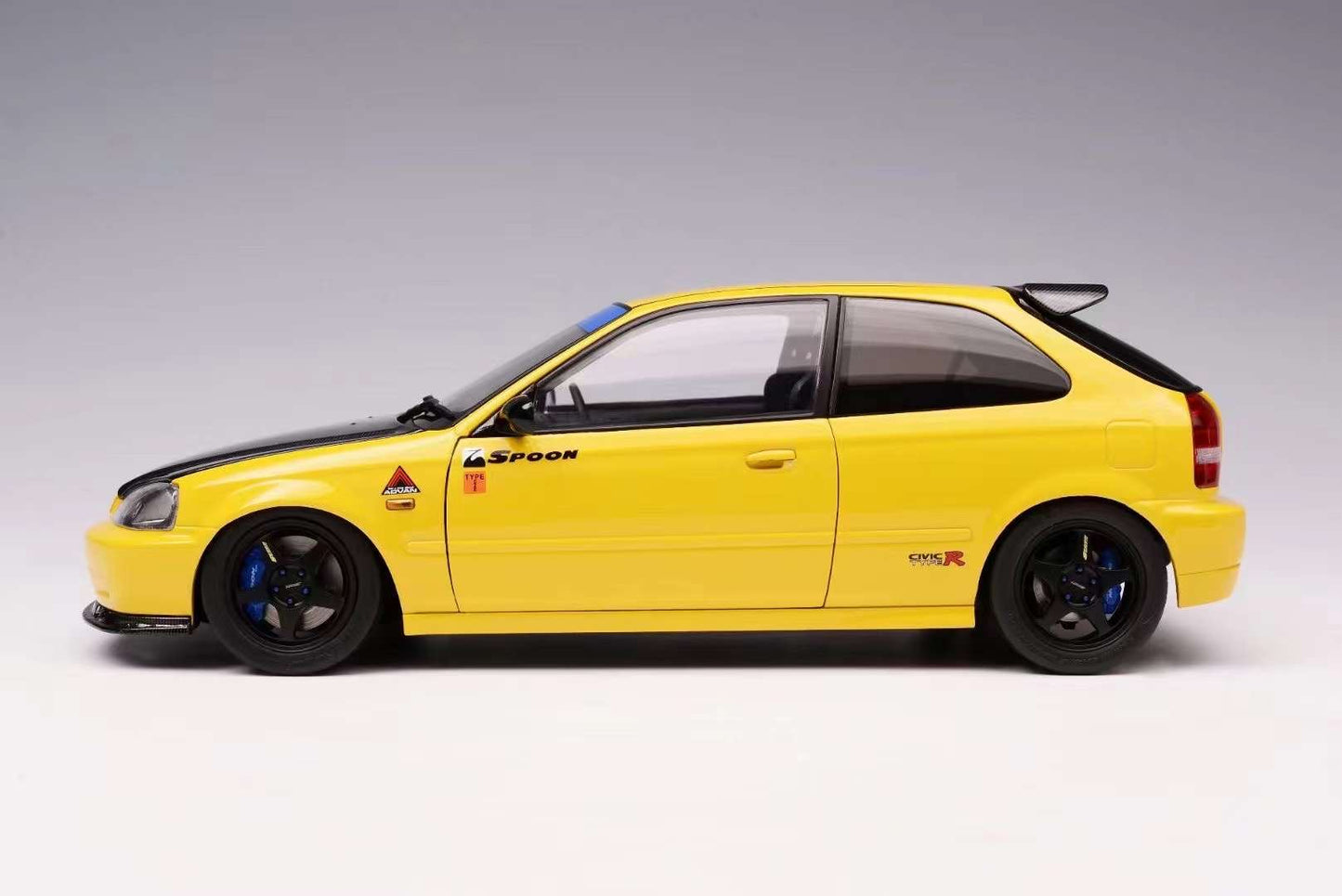 (Pre-Order) MotorHelix Honda Civic Type R (EK9) 1/18