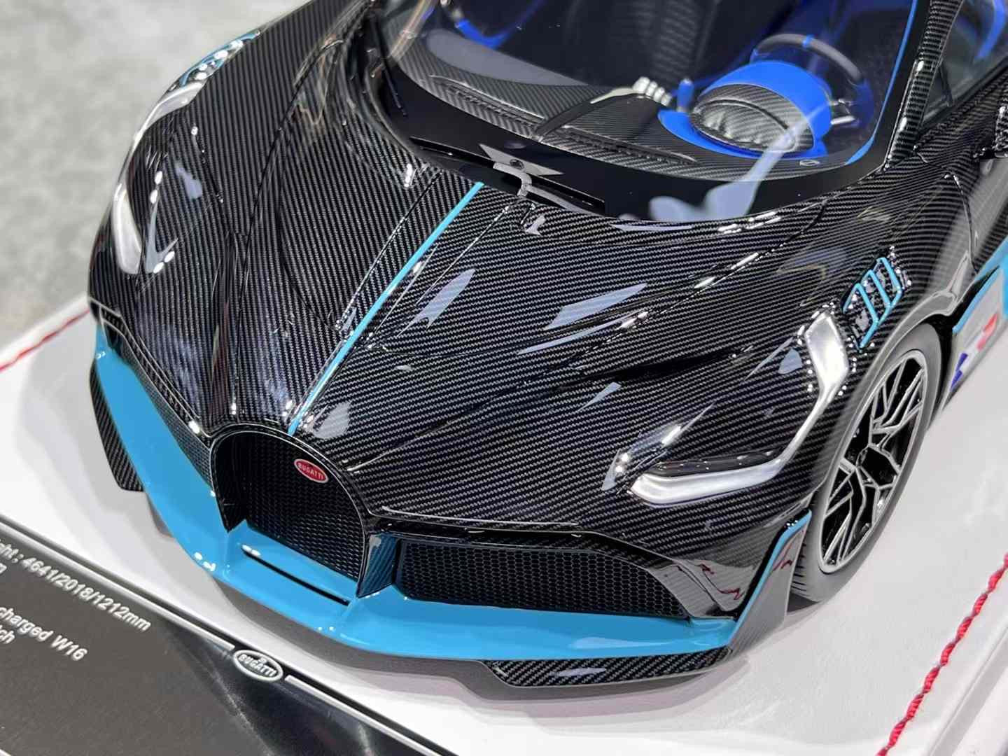 F.C Models Bugatti Divo 1/18 (White Base)