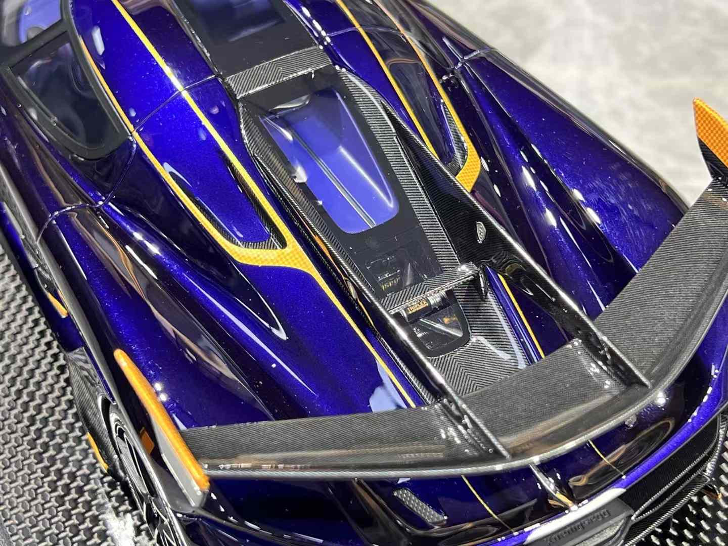 FrontiArt Koenigsegg Jesko 1/18