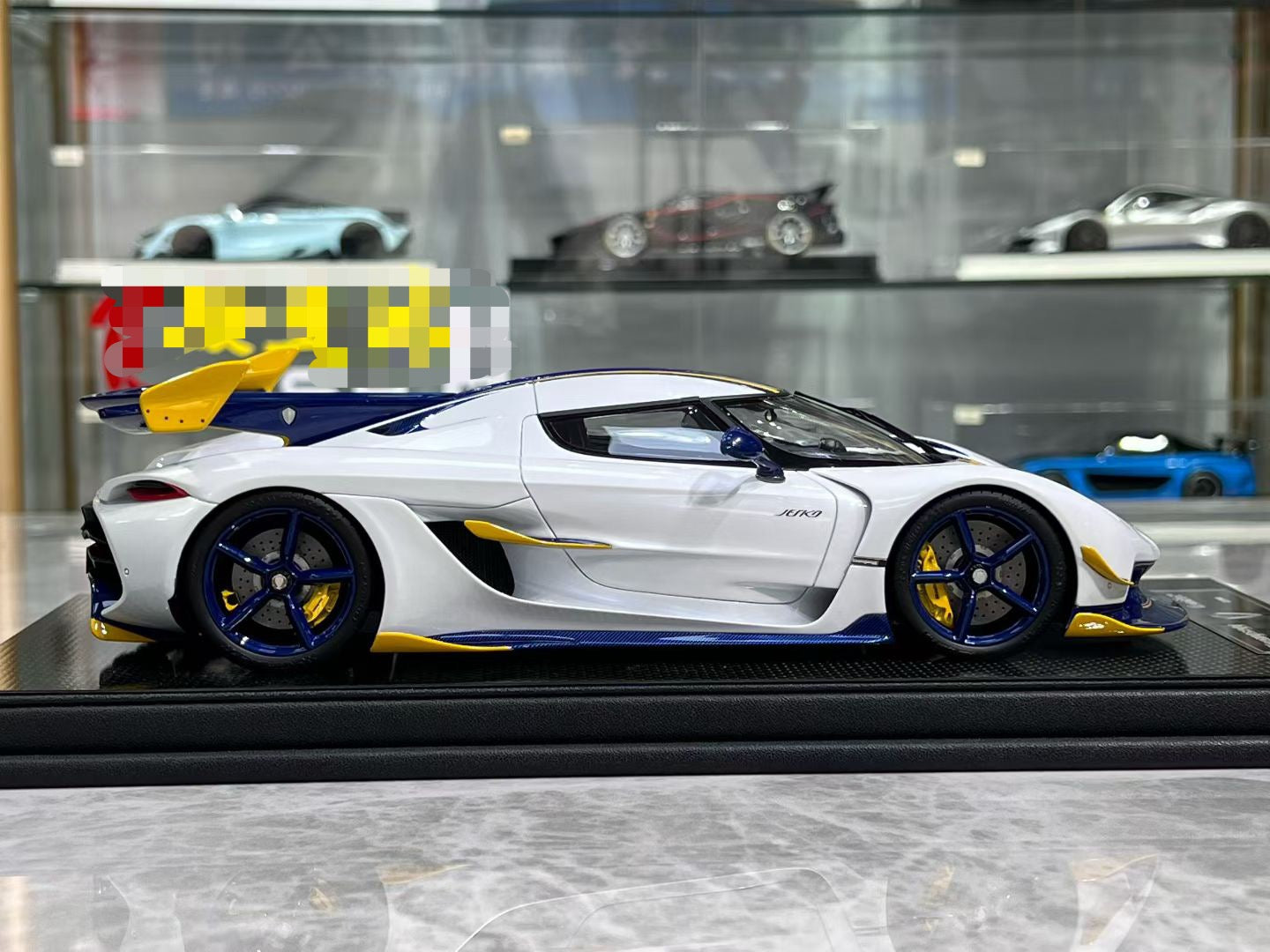 FrontiArt Koenigsegg Jesko 1/18