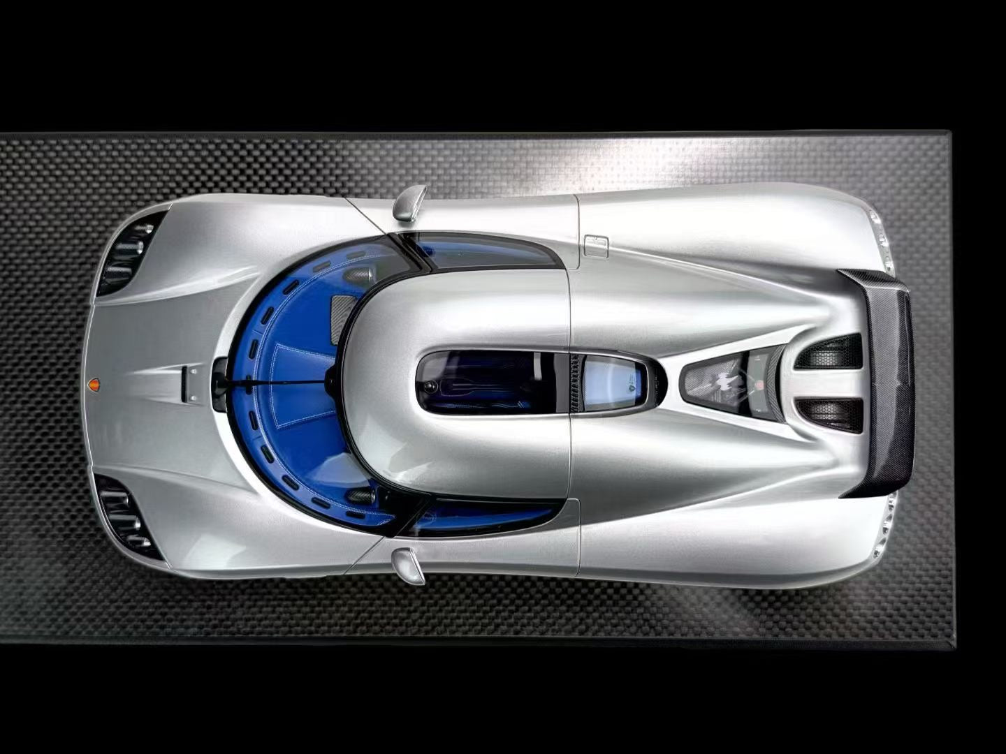 (Pre-Order) Frontiart 1/18 Koenigsegg CCX Silver