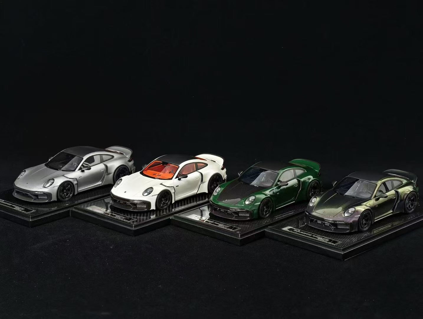 (Pre-Order) VIP Models Brabus Rocket 900R 1/18