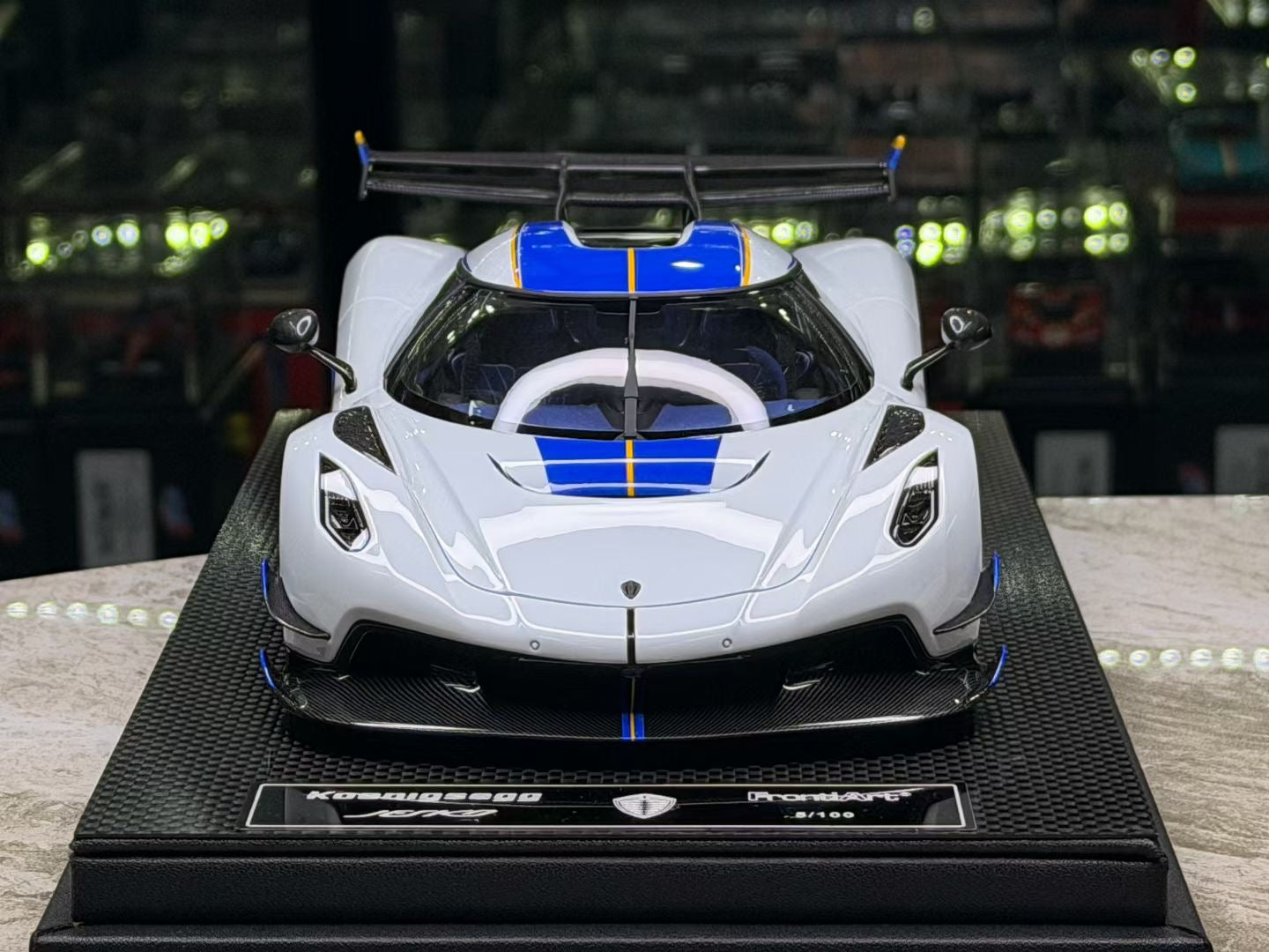 FrontiArt Koenigsegg Jesko 1/18