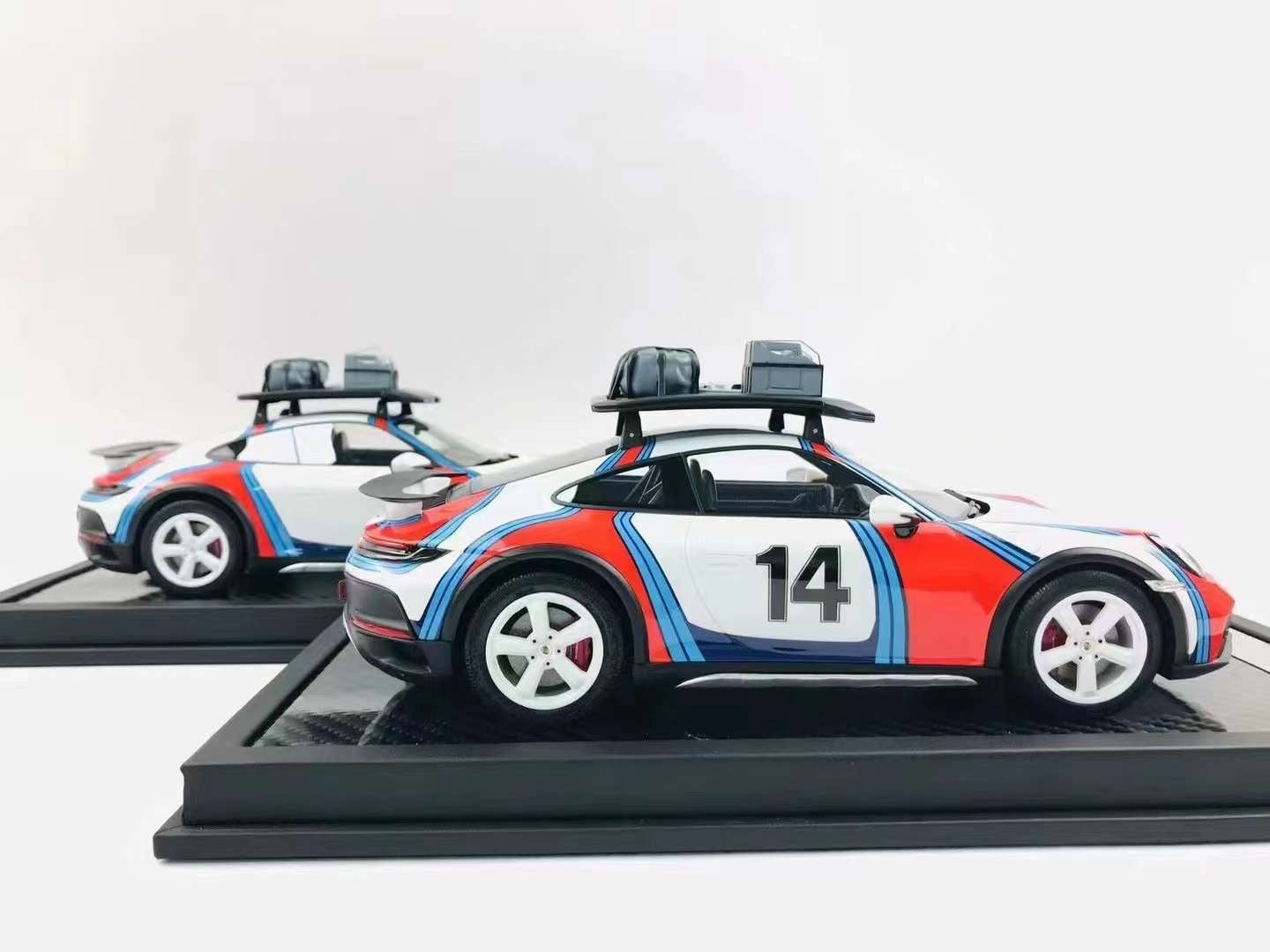 VIP Scale Models 1:18 Porsche 911 992 Dakar - Green Limited Edition of  99pcs. *No opening parts السعر : 120 دينار👍 #vipscalemodels…