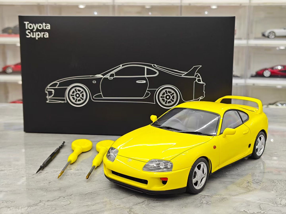 LCD Models Toyota Supra (A80) 1/18
