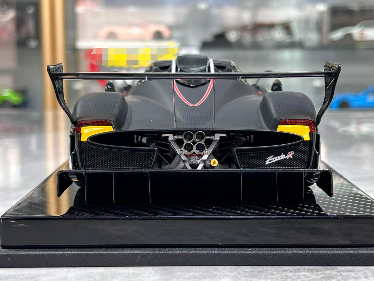 Kash Model Pagani Zonda R 1/18