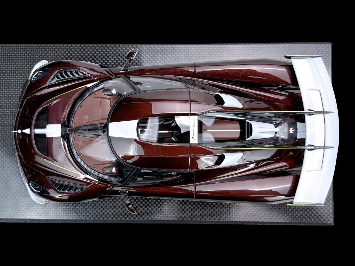 FrontiArt Koenigsegg Sadair’s Spear 1/18