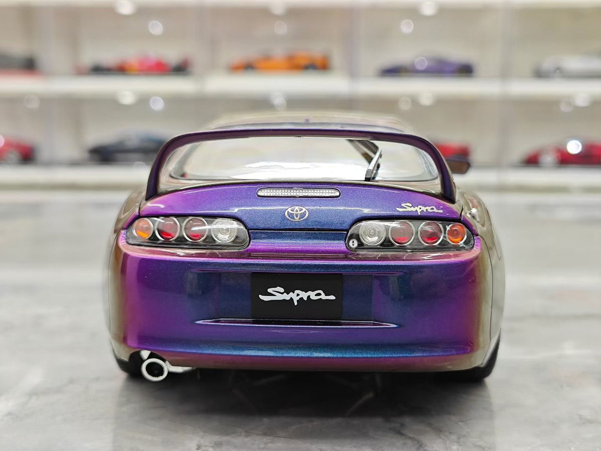 LCD Models Toyota Supra (A80) 1/18