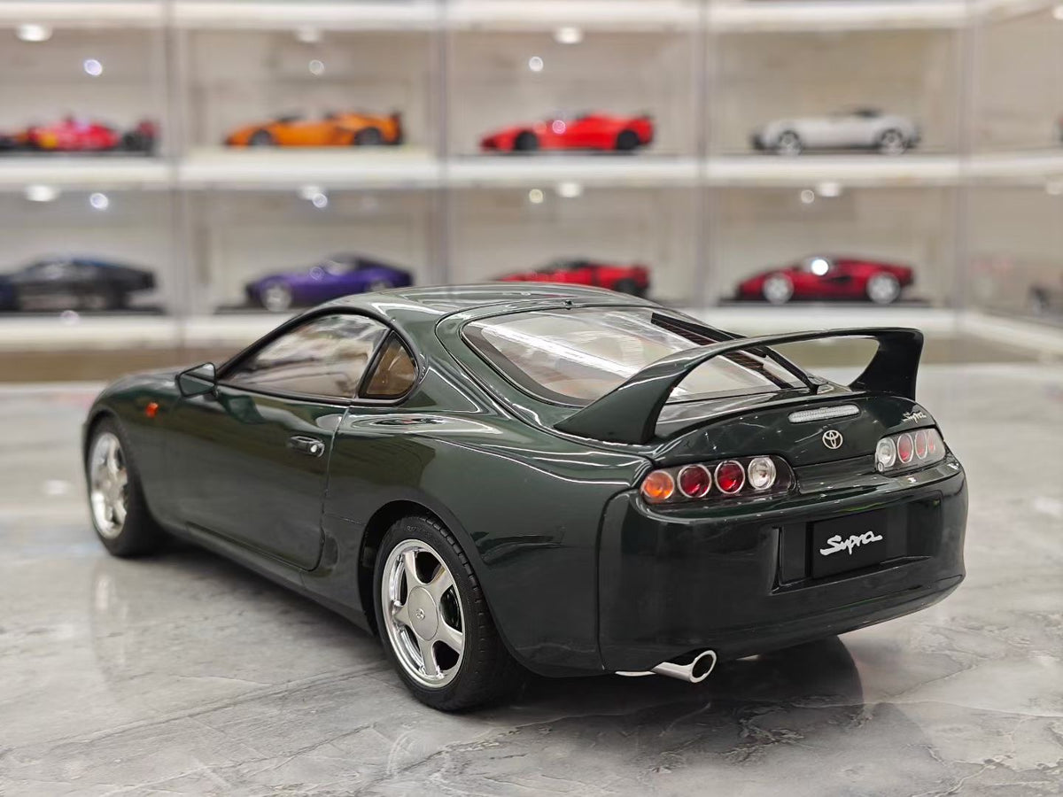 LCD Models Toyota Supra (A80) 1/18