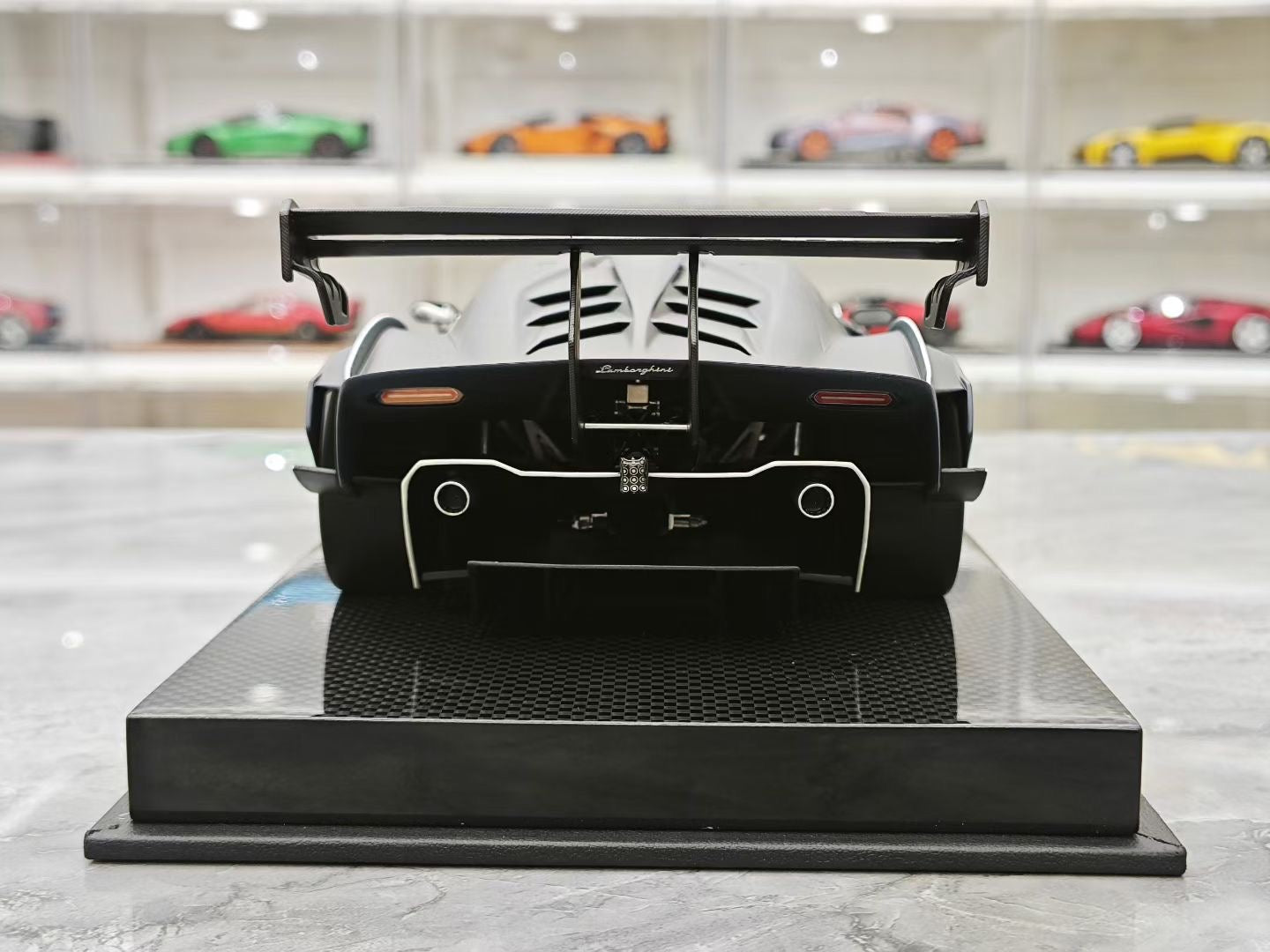 CE Models Lamborghini Essenza SCV12 1/18