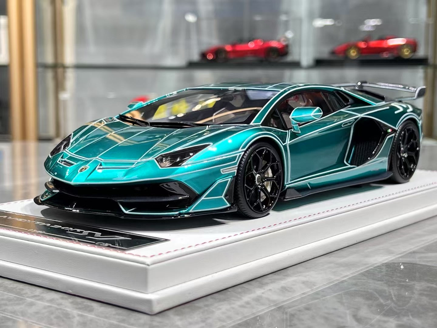 CE Models Aventador SVJ 1/18