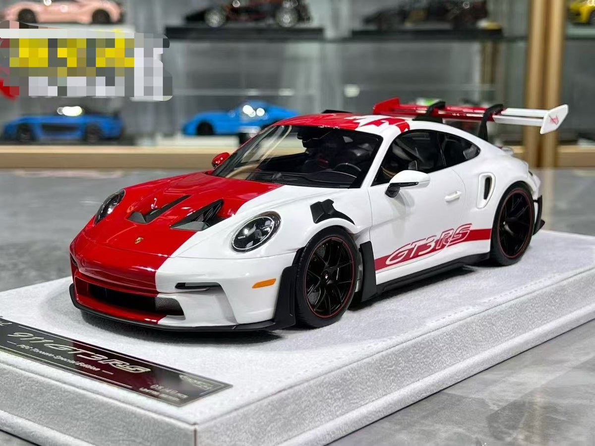 FuelMe Porsche 911 992 GT3RS 1/18