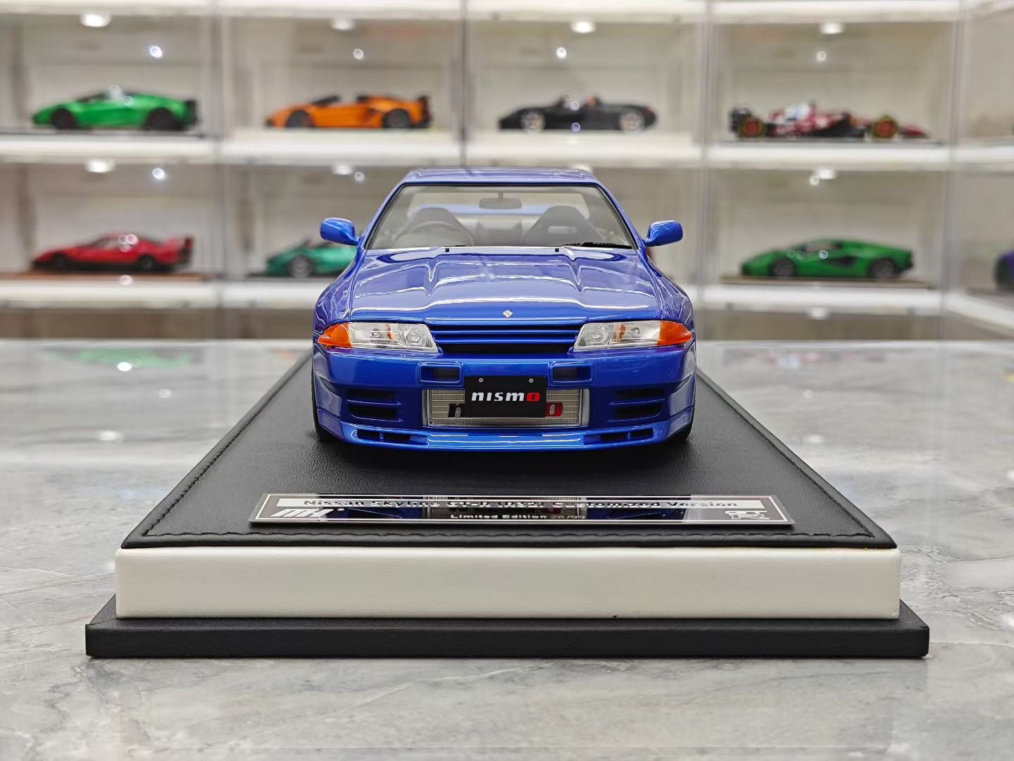 MotorHelix Nissan Skyline R32 GT-R 1/18