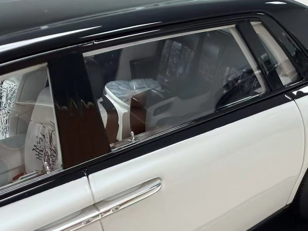 Henson & Heaven (HH Models) 1/18 Rolls-Royce Phantom Series II