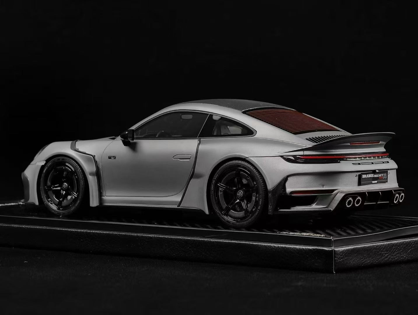 (Pre-Order) VIP Models Brabus Rocket 900R 1/18