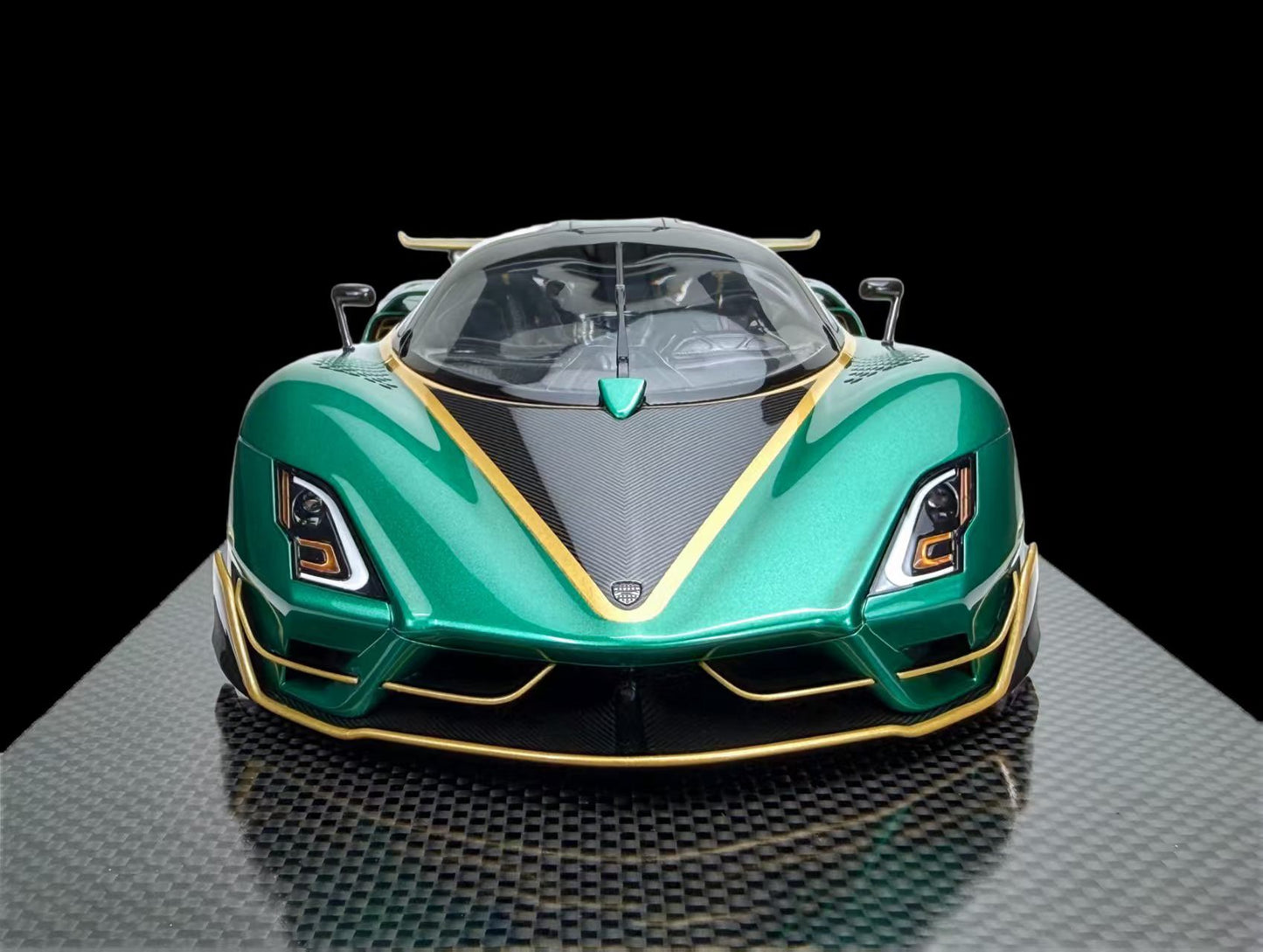 (Pre-Order) FrontiArt SSC Tuatara Striker