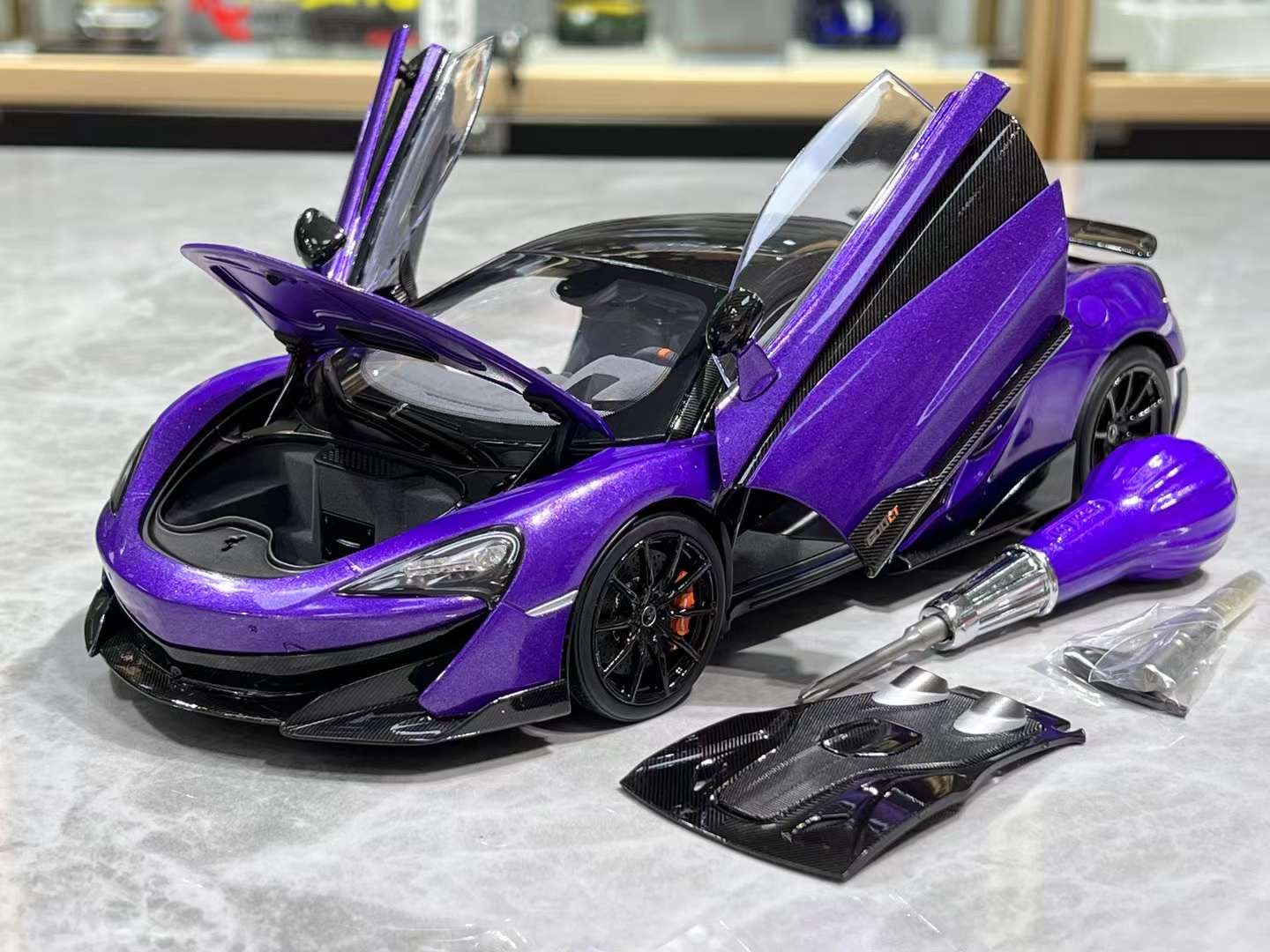 LCD Models McLaren 600LT 1/18