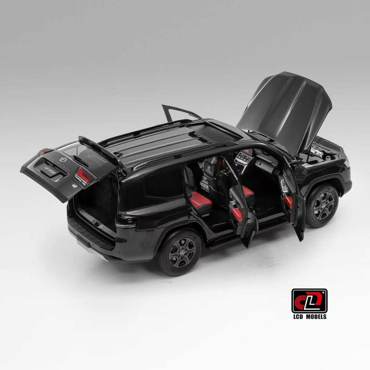 (Pre-Order) LCD Toyota Land Cruiser 300-GR Sport 1/18