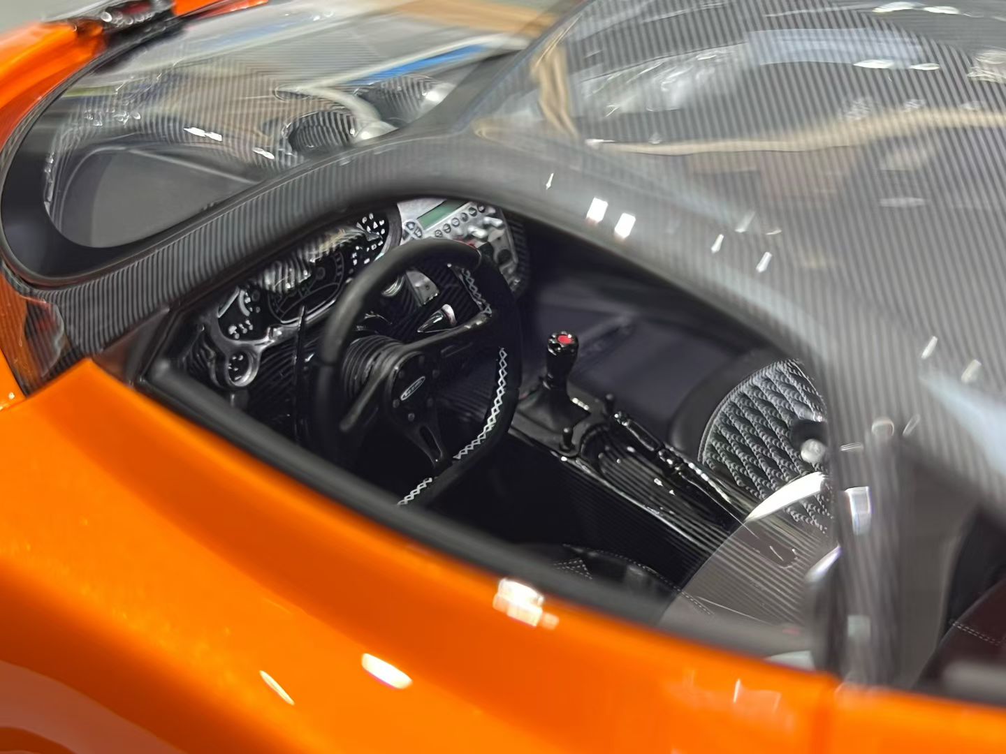 CLEARANCE! Henson & Heaven (HH Models) Zonda Specials 1/18