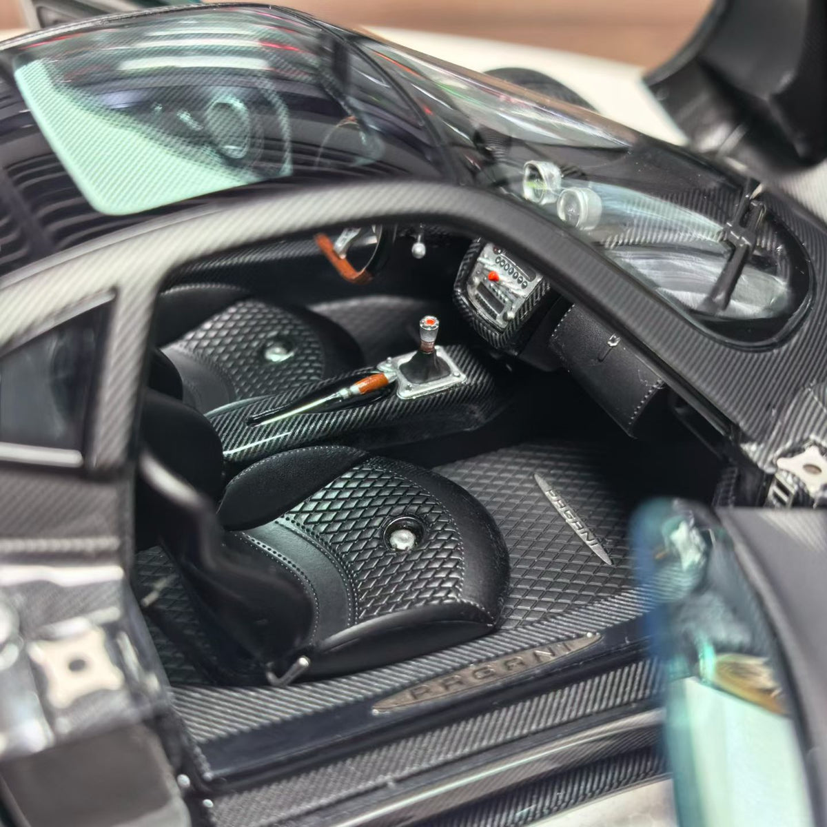 Almost Real Pagani Zonda F 1/18