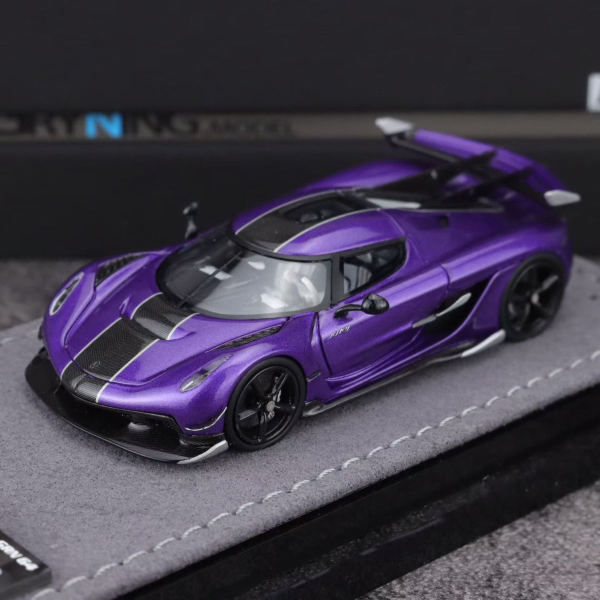 (In Stock) 1:64 GRYNING Jesko
