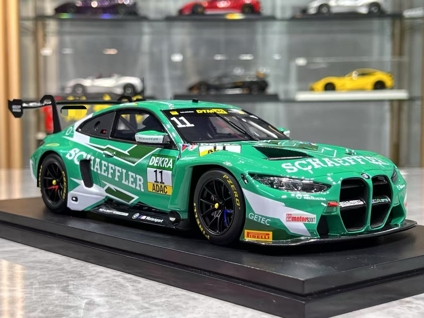 Topspeed 1:18 BMW M4 GT3 Schubert Racing