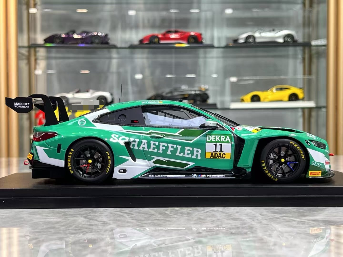 Topspeed 1:18 BMW M4 GT3 Schubert Racing