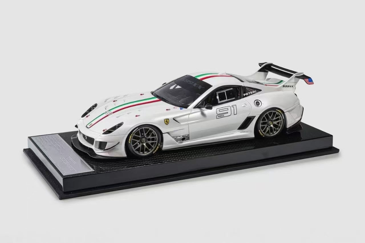 1/18 フェラーリ 599XX Preorder] MR Collection 1:18 Lamborghini Huracan Sterrato