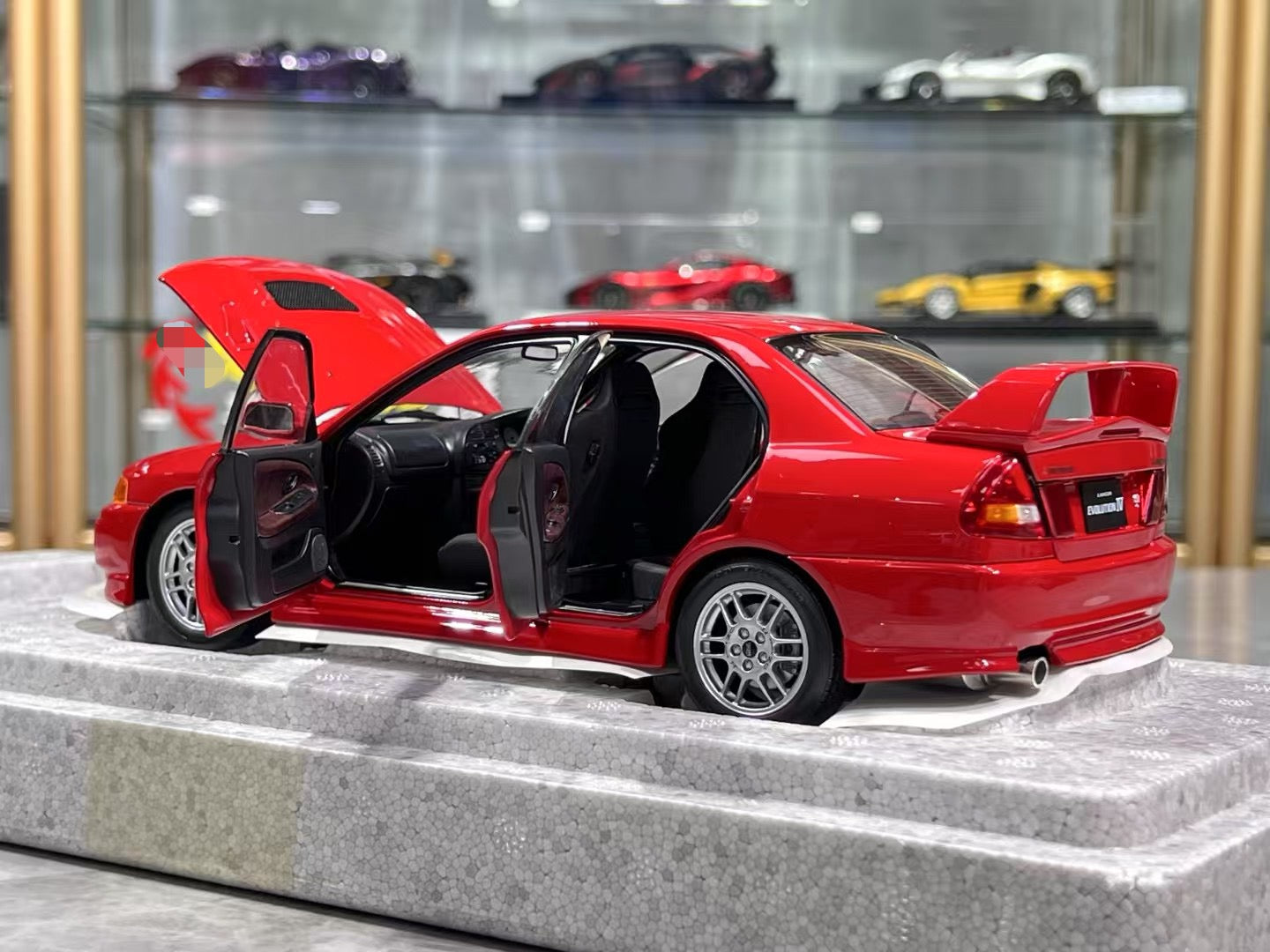 MotorHelix Lancer Evo IV 1/18