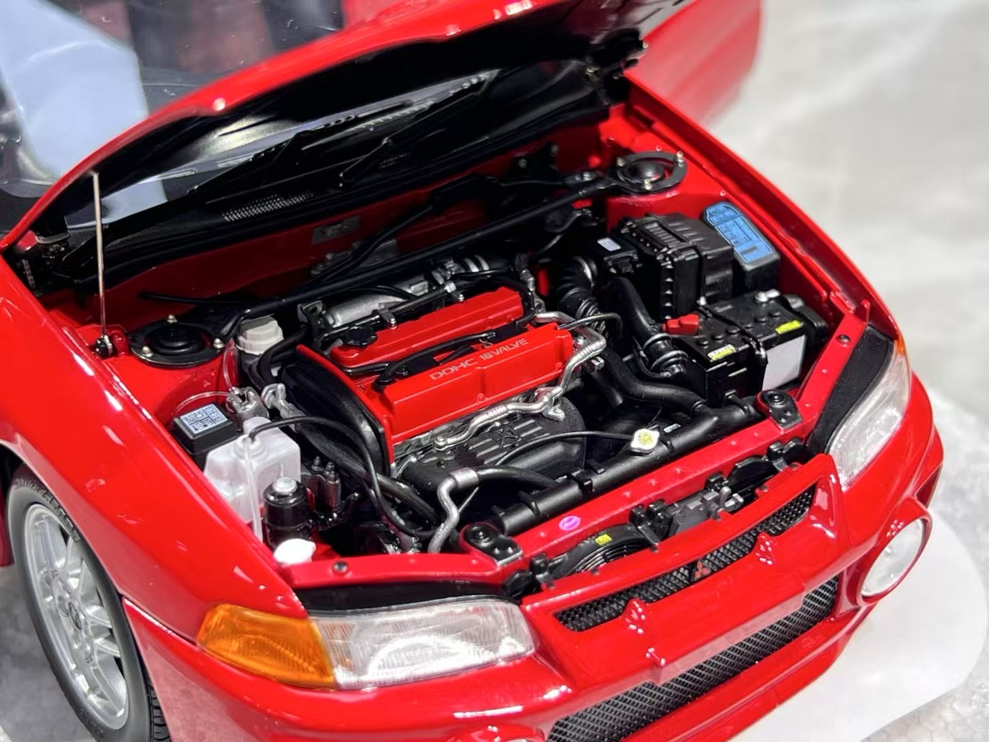 MotorHelix Lancer Evo IV 1/18
