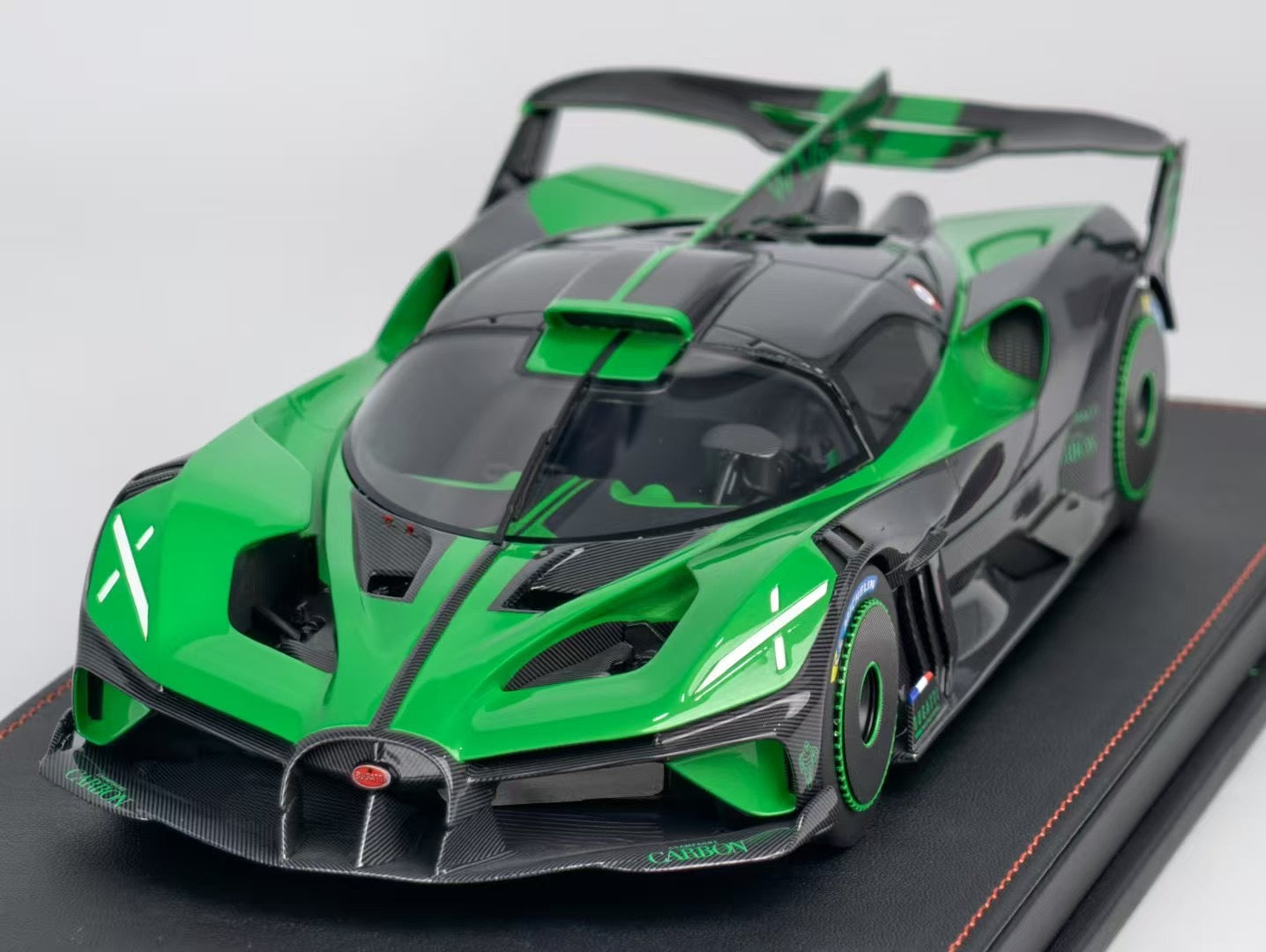 (Pre-Order) MCM Bolide 1/18