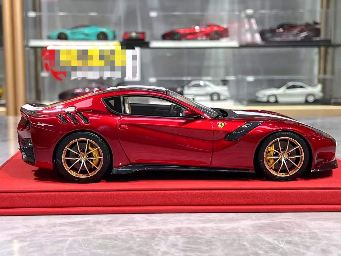 FC Models F12 TDF 1/18