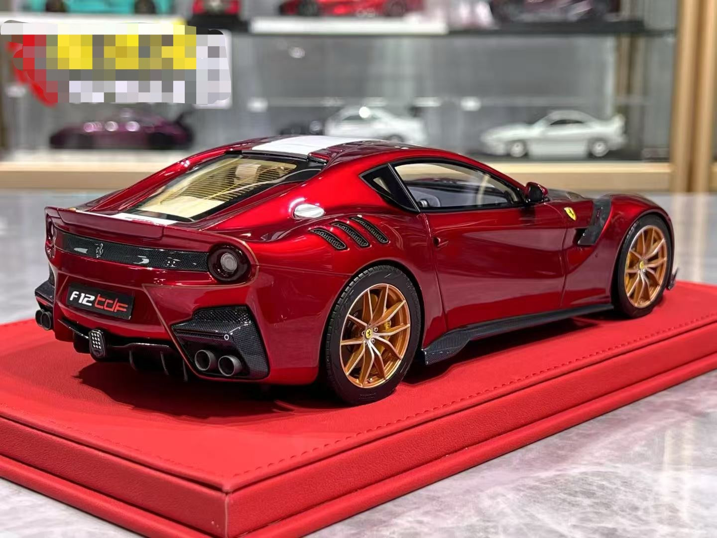 FC Models F12 TDF 1/18