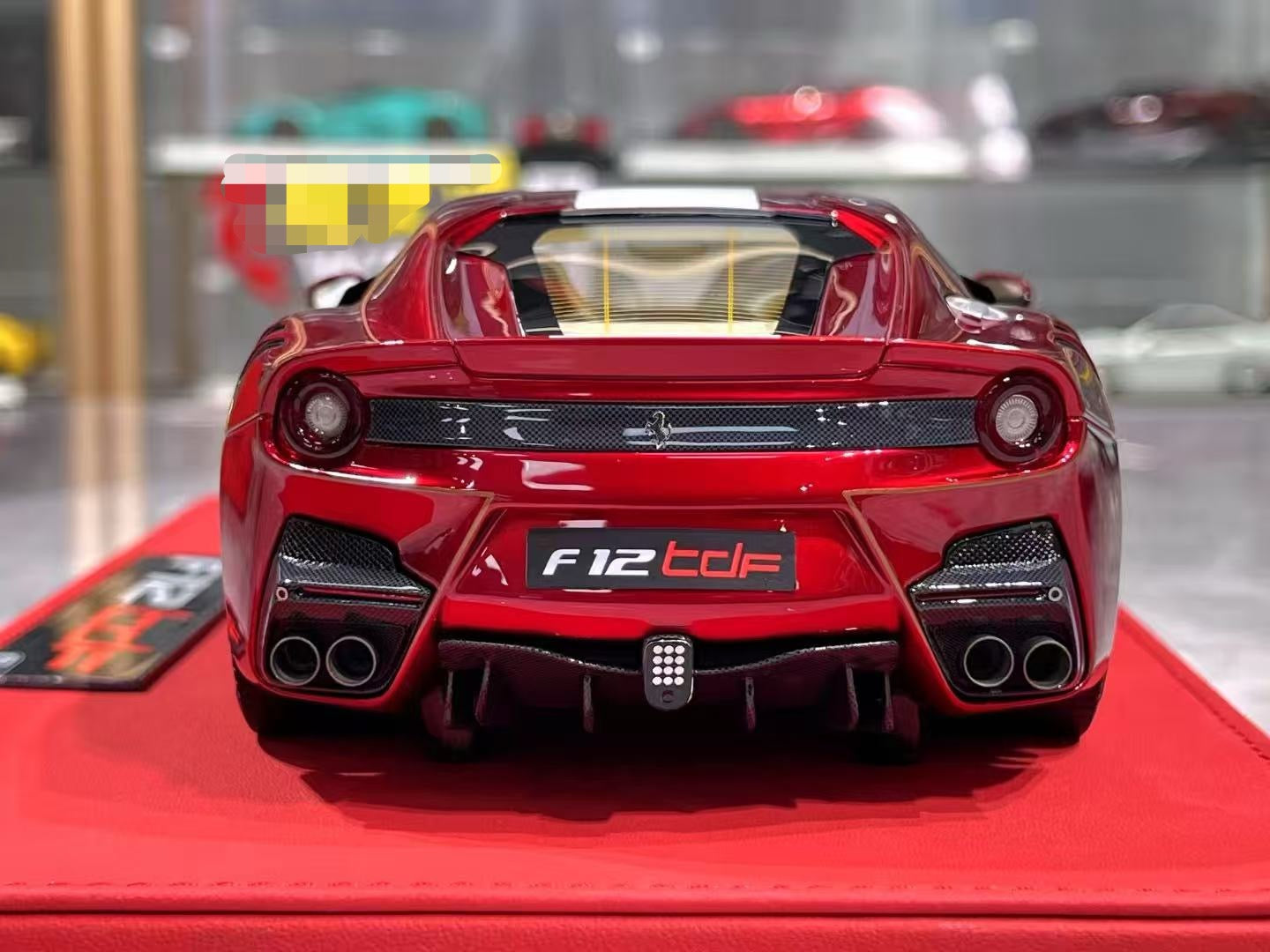 FC Models F12 TDF 1/18