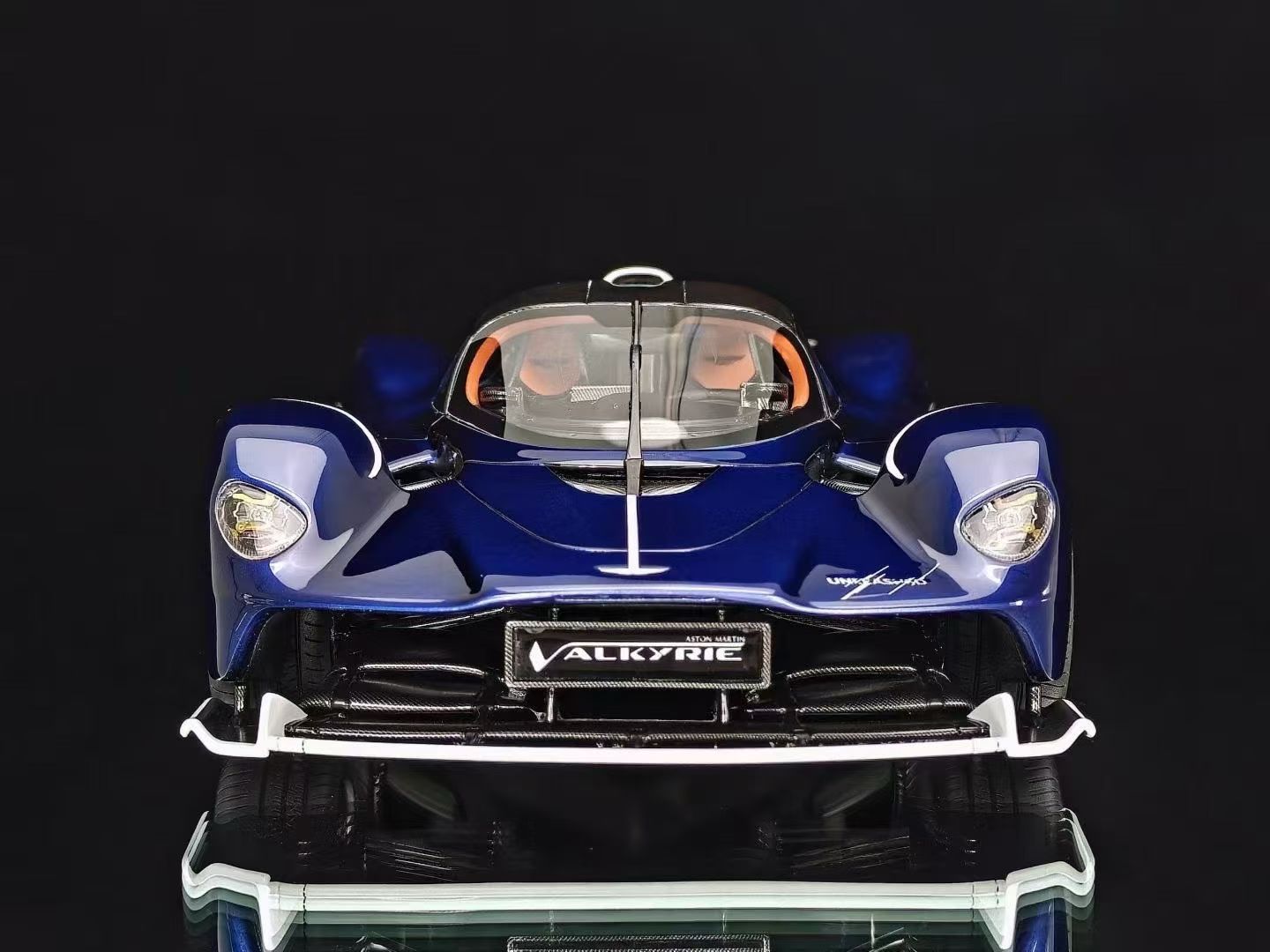 (Pre-Order) FrontiArt Aston Martin Valkyrie