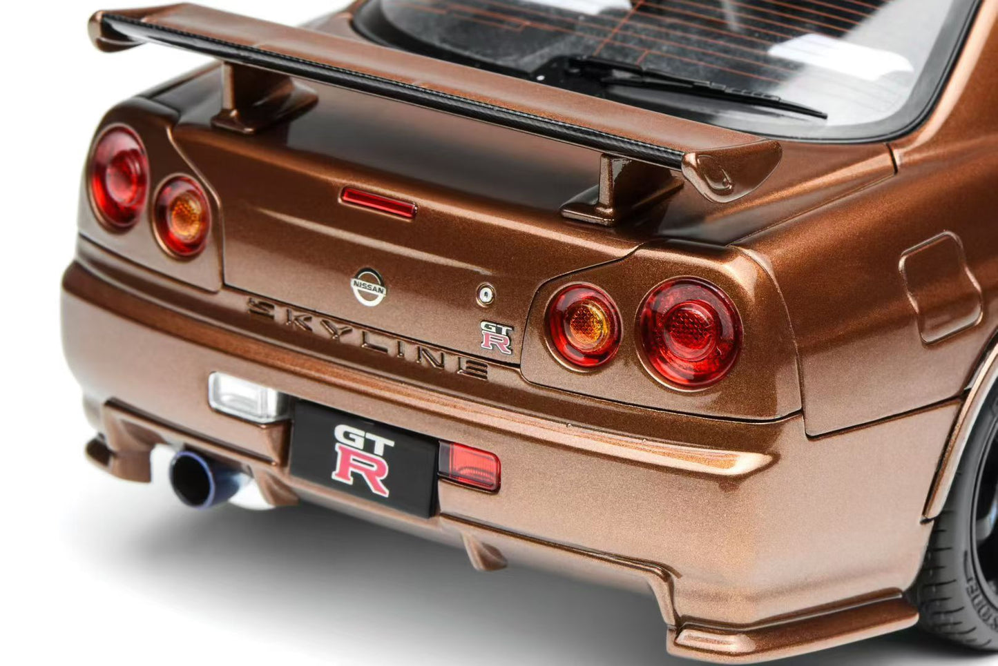(Pre-Order) MotorHelix R34 GTR 1/18