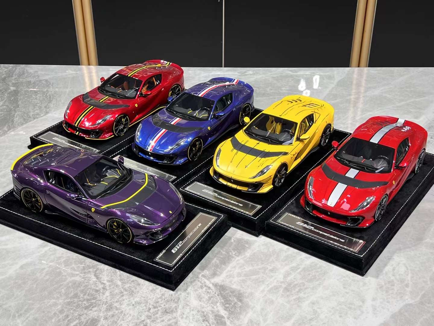CLEARANCE!! Henson & Heaven (HH Models) 812 Competizione 1/18