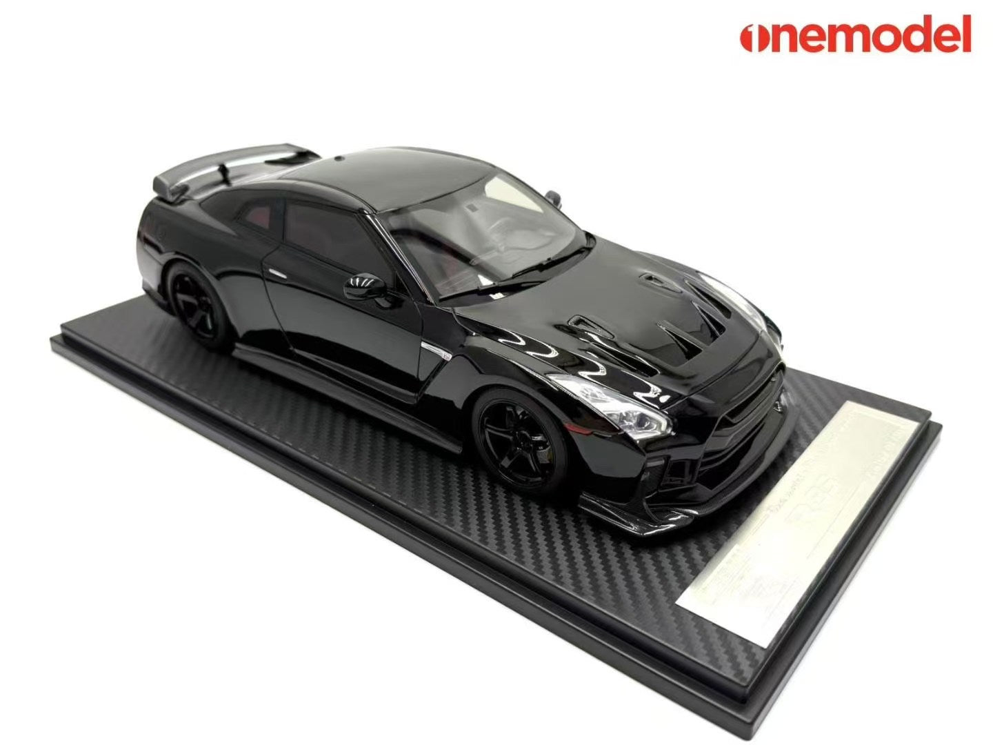 Onemodel R35 GTR Custom Edition 1/18