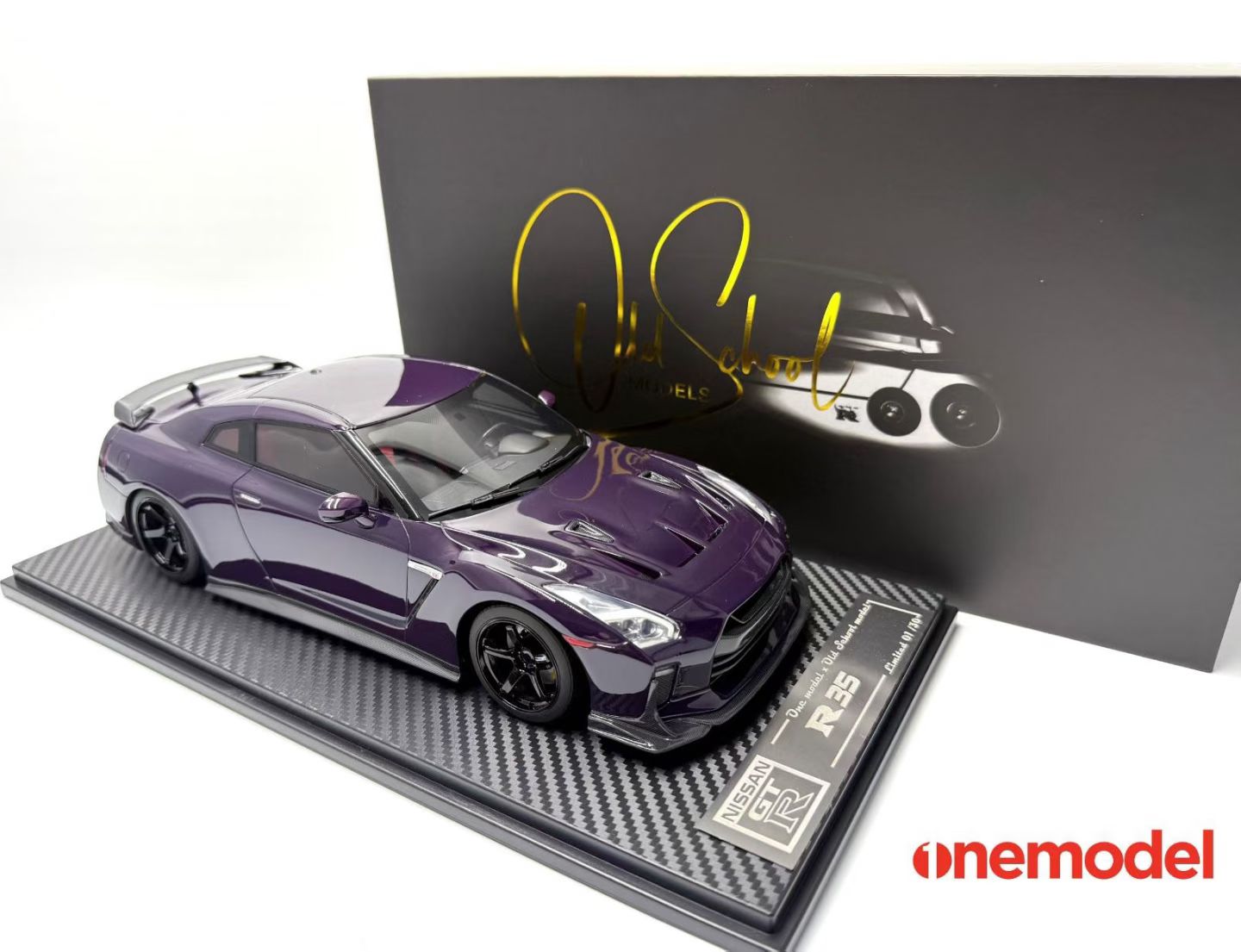 Onemodel R35 GTR Custom Edition 1/18 – IronCookie Diecasts