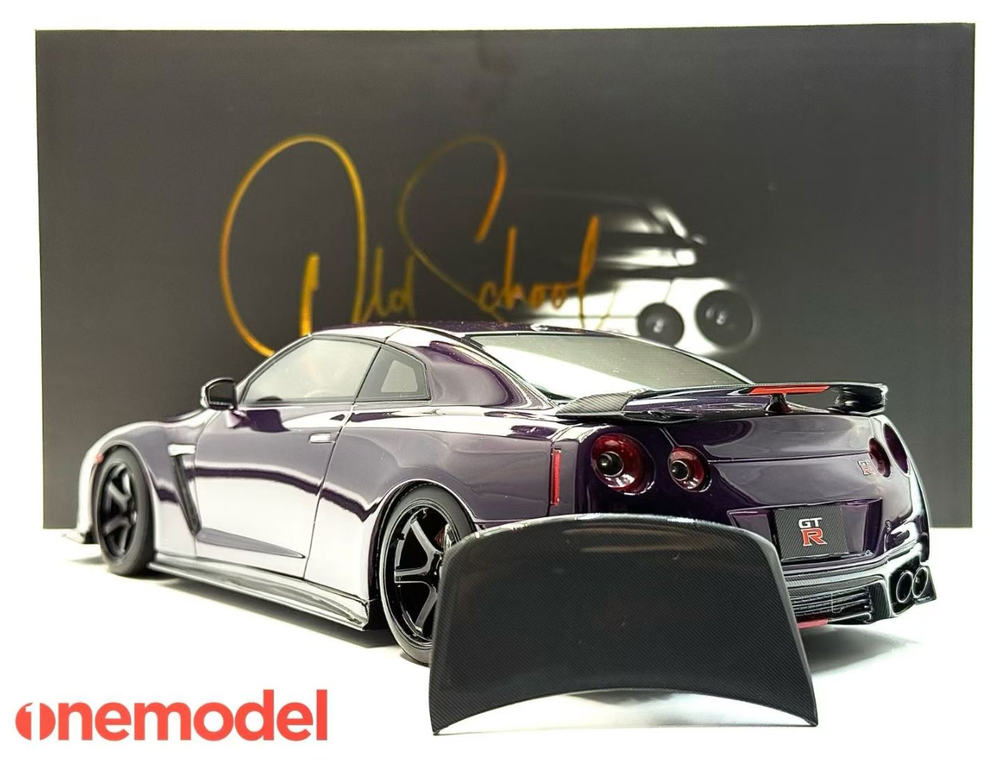 Onemodel R35 GTR Custom Edition 1/18 – IronCookie Diecasts