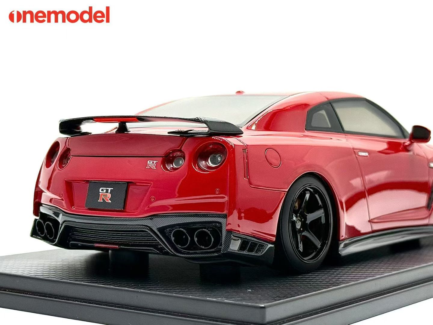 Onemodel R35 GTR Custom Edition 1/18 – IronCookie Diecasts